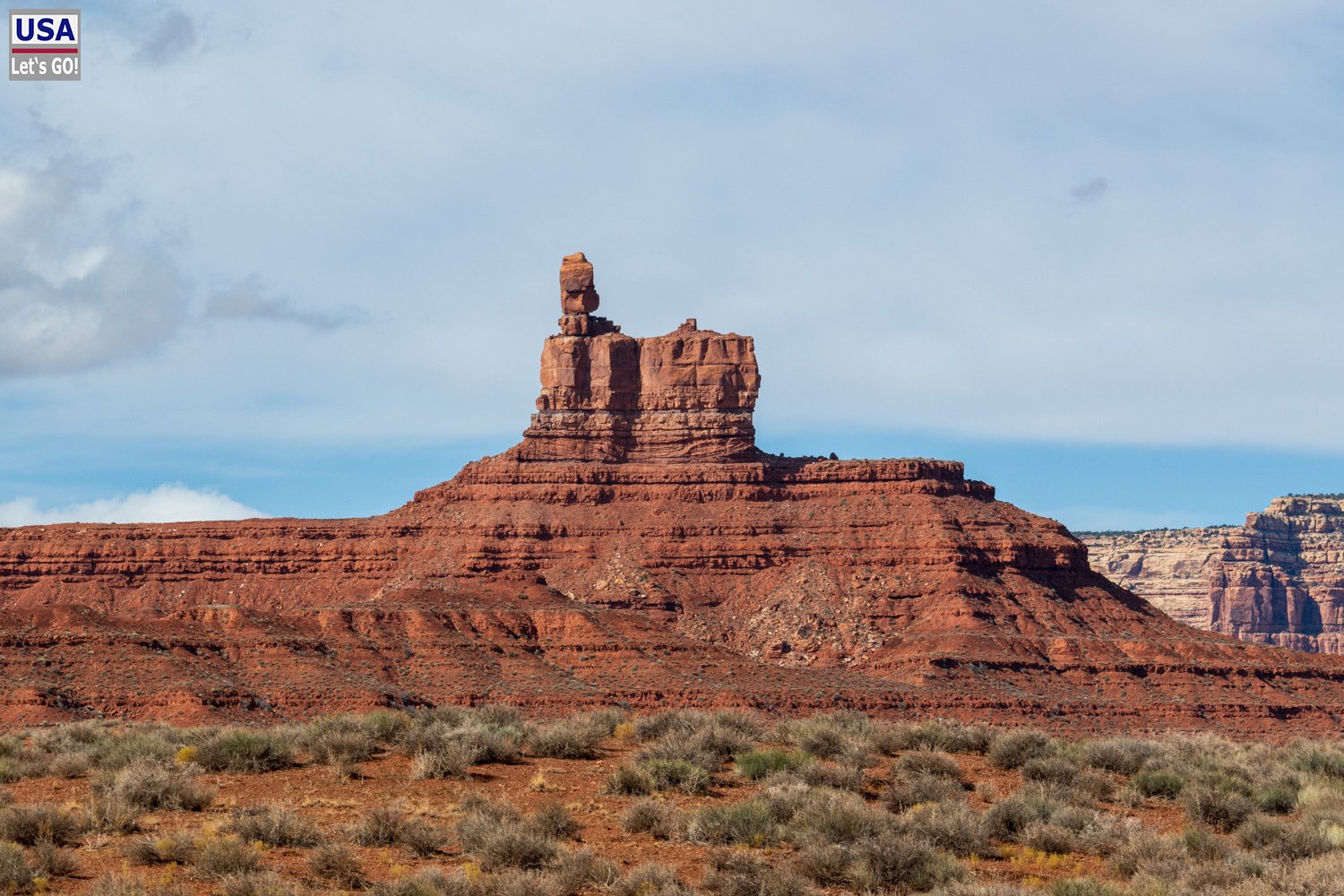 Butte mit der Felsformation Lady in the Bathtub im Valley of the Gods